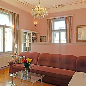  Apartament Themis